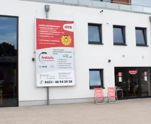 Kfz-Prüfstelle Eingang und Anmeldung